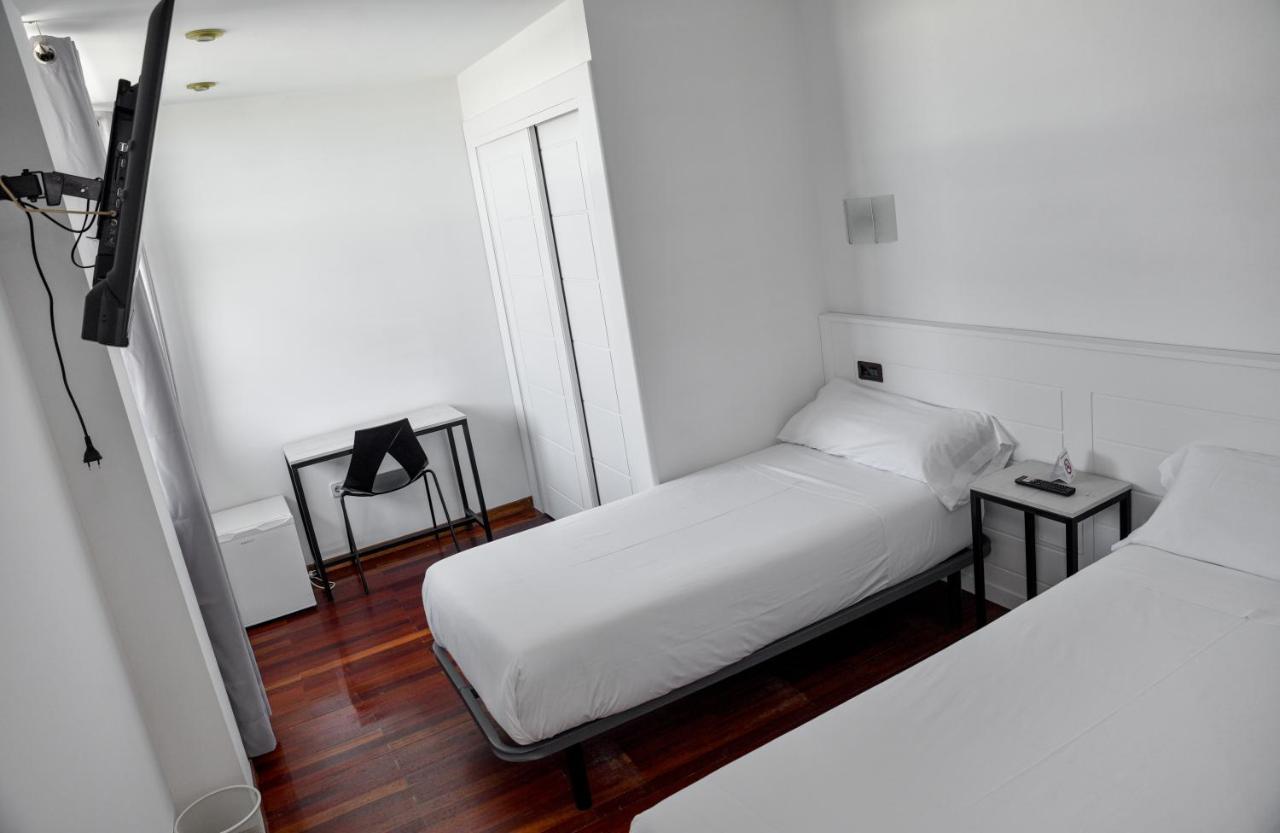 Hotel Chips Ferrol Narón Esterno foto